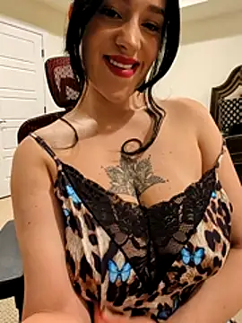 Snapshot of LyannaGardner chatting on 08.02.26 LyannaGardner online show from 08.02.26