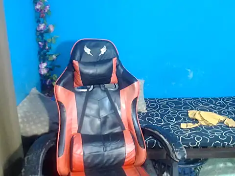 Snapshot of venustheg0ddess chatting on 11.04.25 venustheg0ddess online show from 11.04.25