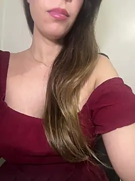 Snapshot of MagnoliaVale chatting on 08.03.26 MagnoliaVale online show from 08.03.26