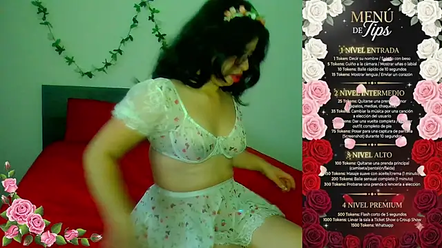 Snapshot of Emmily_Tulip chatting on 08.06.26 Emmily Tulip online show from 08.06.26