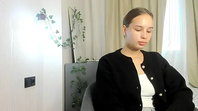 Snapshot of MedaRiesenweber chatting on 08.07.26 MedaRiesenweber online show from 08.07.26