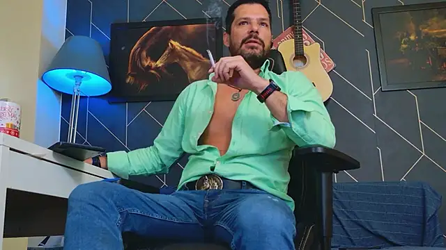 Snapshot of ChrisKox chatting on 09.17.25 ChrisKox online show from 09.17.25