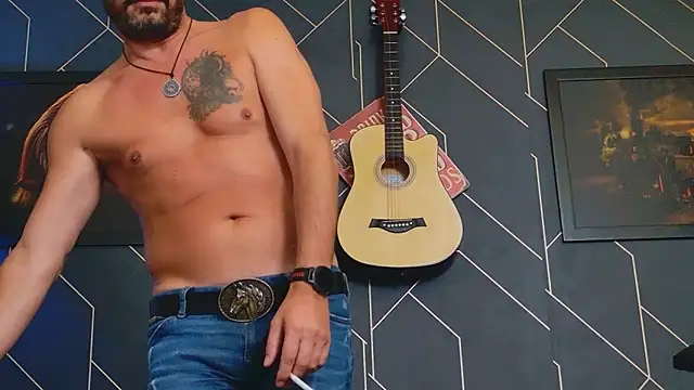 Snapshot of ChrisKox chatting on 09.17.25 ChrisKox online show from 09.17.25