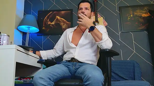 Snapshot of ChrisKox chatting on 09.19.25 ChrisKox online show from 09.19.25