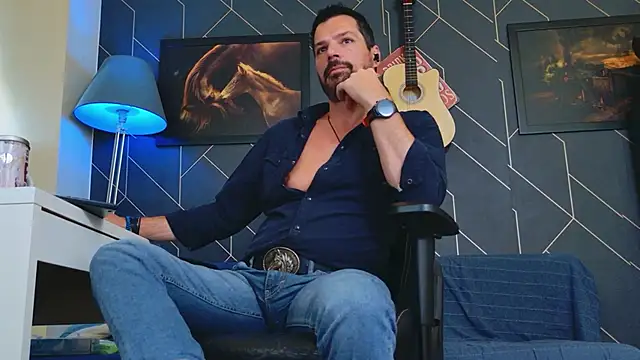 Snapshot of ChrisKox chatting on 09.21.25 ChrisKox online show from 09.21.25