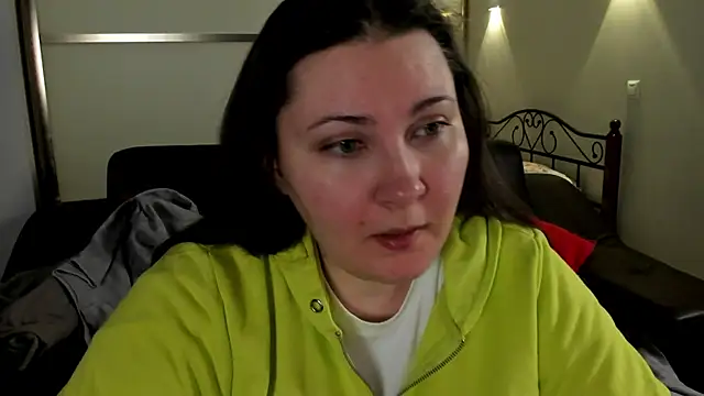 Snapshot of MarySwon chatting on 03.07.25 MarySwon online show from 03.07.25