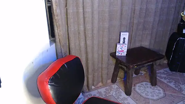 Snapshot of kattydirtylol chatting on 10.26.25 kattydirtylol online show from 10.26.25