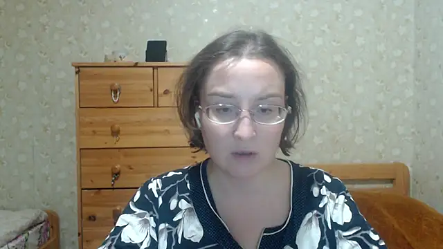 Snapshot of Smart_Rose chatting on 10.02.25 Smart Rose online show from 10.02.25