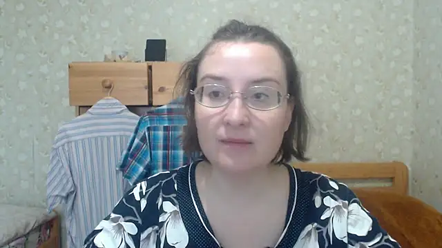 Snapshot of Smart_Rose chatting on 10.03.25 Smart Rose online show from 10.03.25