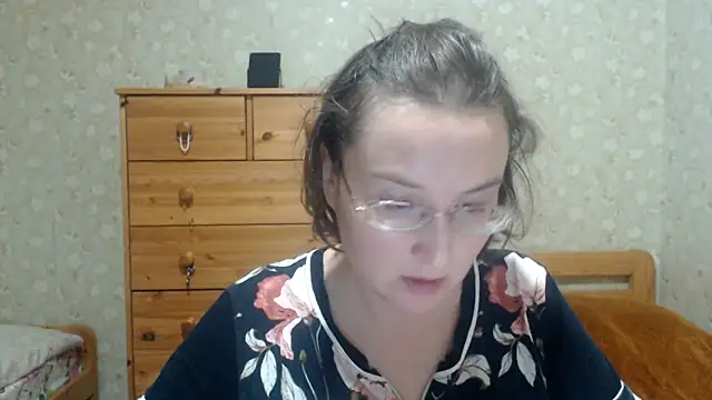 Snapshot of Smart_Rose chatting on 10.08.25 Smart Rose online show from 10.08.25