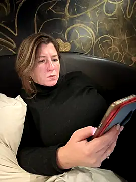 Natali UA online show from 10.21.25