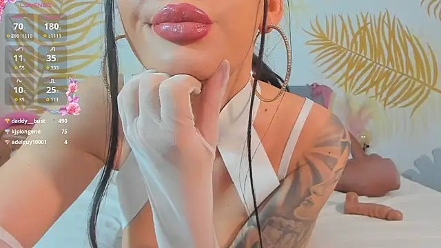 PinkyisHere online show from 02.21.25