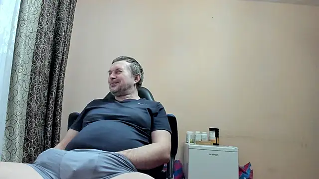 Snapshot of SanFrantsisko chatting on 02.15.26 SanFrantsisko online show from 02.15.26