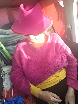 MucMilf59 online show from 02.18.25