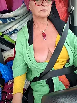 MucMilf59 online show from 02.18.25