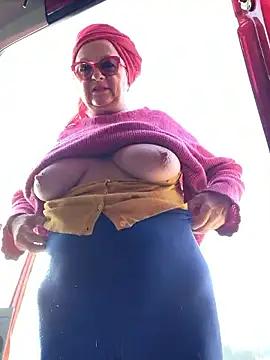 MucMilf59 online show from 02.19.25