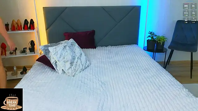 Kira from UA online show from 03.05.25