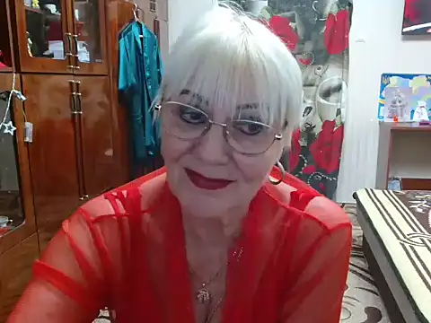 Snapshot of JenaCheim chatting on 12.23.24 JenaCheim online show from 12.23.24