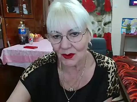 Snapshot of JenaCheim chatting on 01.03.25 JenaCheim online show from 01.03.25
