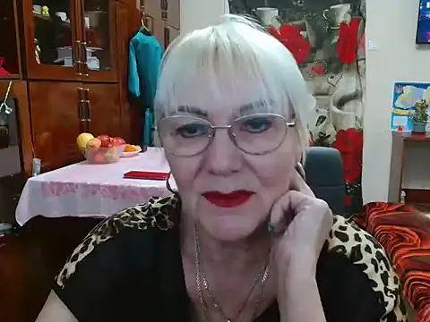 Snapshot of JenaCheim chatting on 01.06.25 JenaCheim online show from 01.06.25