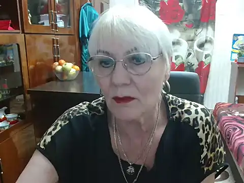 Snapshot of JenaCheim chatting on 01.13.25 JenaCheim online show from 01.13.25