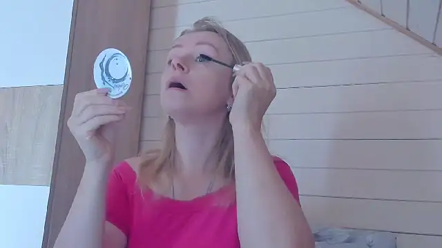 Snapshot of I_AM_MILF chatting on 07.22.26 I AM MILF online show from 07.22.26