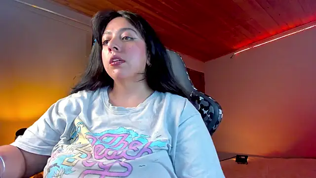 Snapshot of coraline_latin chatting on 12.28.24 coraline latin online show from 12.28.24