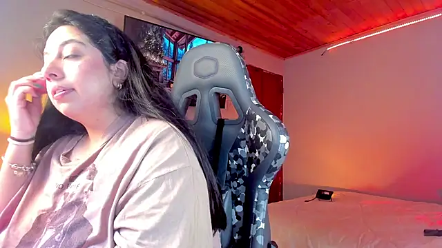 Snapshot of coraline_latin chatting on 01.03.25 coraline latin online show from 01.03.25