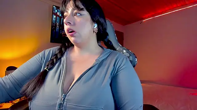 Snapshot of coraline_latin chatting on 01.17.25 coraline latin online show from 01.17.25
