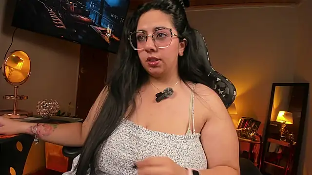 Snapshot of coraline_latin chatting on 03.01.25 coraline latin online show from 03.01.25