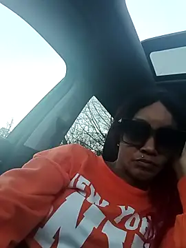 Snapshot of EnticingAaliyah chatting on 02.13.26 EnticingAaliyah online show from 02.13.26