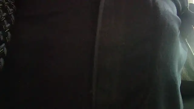 Snapshot of phlox3 chatting on 09.08.25 phlox3 online show from 09.08.25