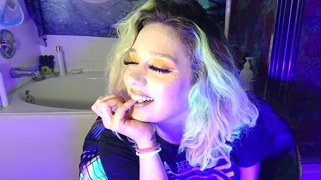 Snapshot of TEXASMARYYYJANE chatting on 05.27.26 TEXASMARYYYJANE online show from 05.27.26