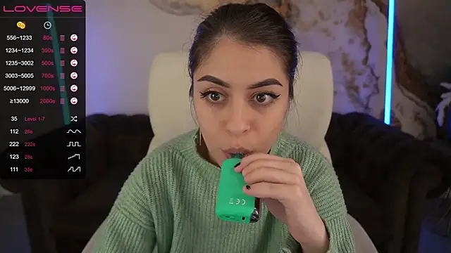 Snapshot of GoldBabyS chatting on 12.08.24 GoldBabyS online show from 12.08.24