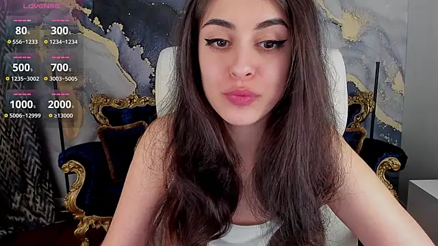 Snapshot of GoldBabyS chatting on 02.04.25 GoldBabyS online show from 02.04.25