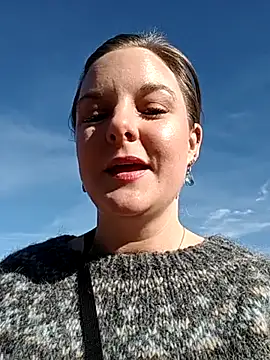 SwedishJennifer online show from 04.01.26