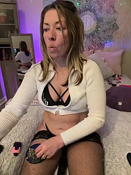  NinaLuvSins  online show from 10.26.25