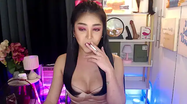 AsianMariaTs online show from 01.30.25