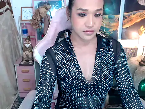 Snapshot of AsianMariaTs chatting on 11.11.25 AsianMariaTs online show from 11.11.25