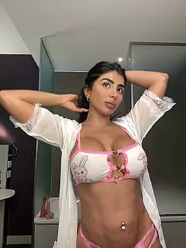 Snapshot of ArabicBarbie chatting on 01.28.25 ArabicBarbie online show from 01.28.25