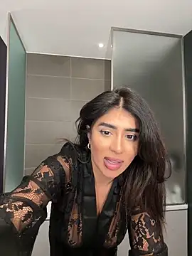 Snapshot of ArabicBarbie chatting on 01.29.25 ArabicBarbie online show from 01.29.25