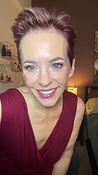 Snapshot of RubyLynne chatting on 03.31.26 RubyLynne online show from 03.31.26