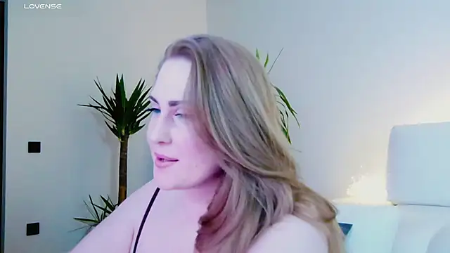 Sinful Eyes online show from 03.13.26