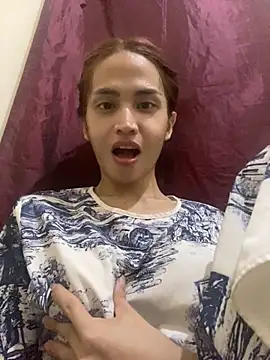  FoxyFlair online show from 11.05.25