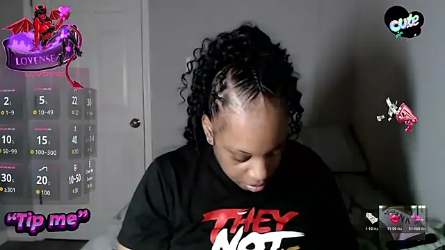 Sexymona1218 online show from 11.23.25