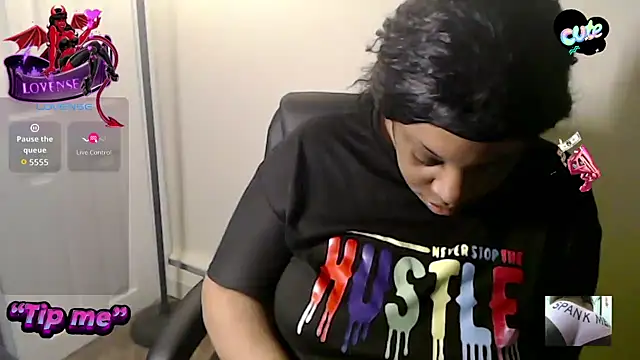 Sexymona1218 online show from 01.13.26