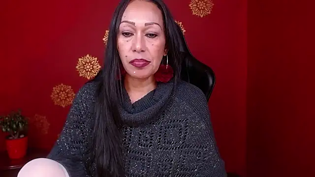 Snapshot of gina_latina chatting on 03.18.25 gina latina online show from 03.18.25