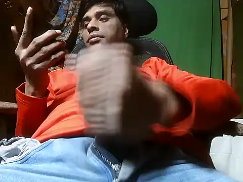 desiboy1101 online show from 01.14.25