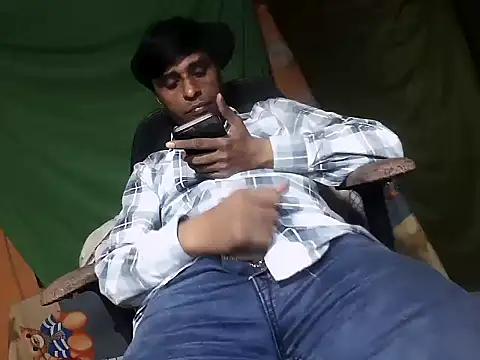 desiboy1101 online show from 11.10.25