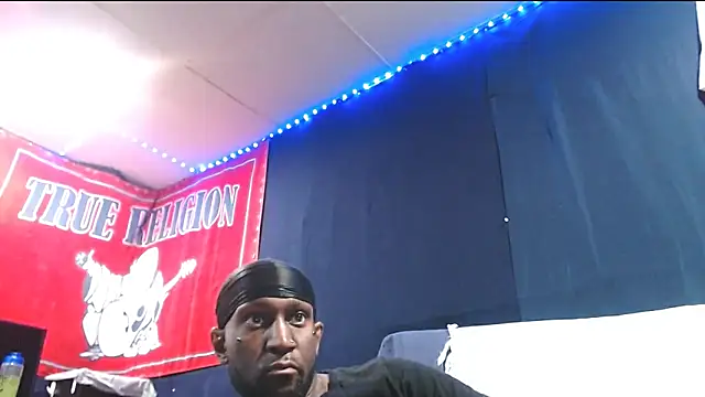 iBreakHeartz online show from 09.23.25